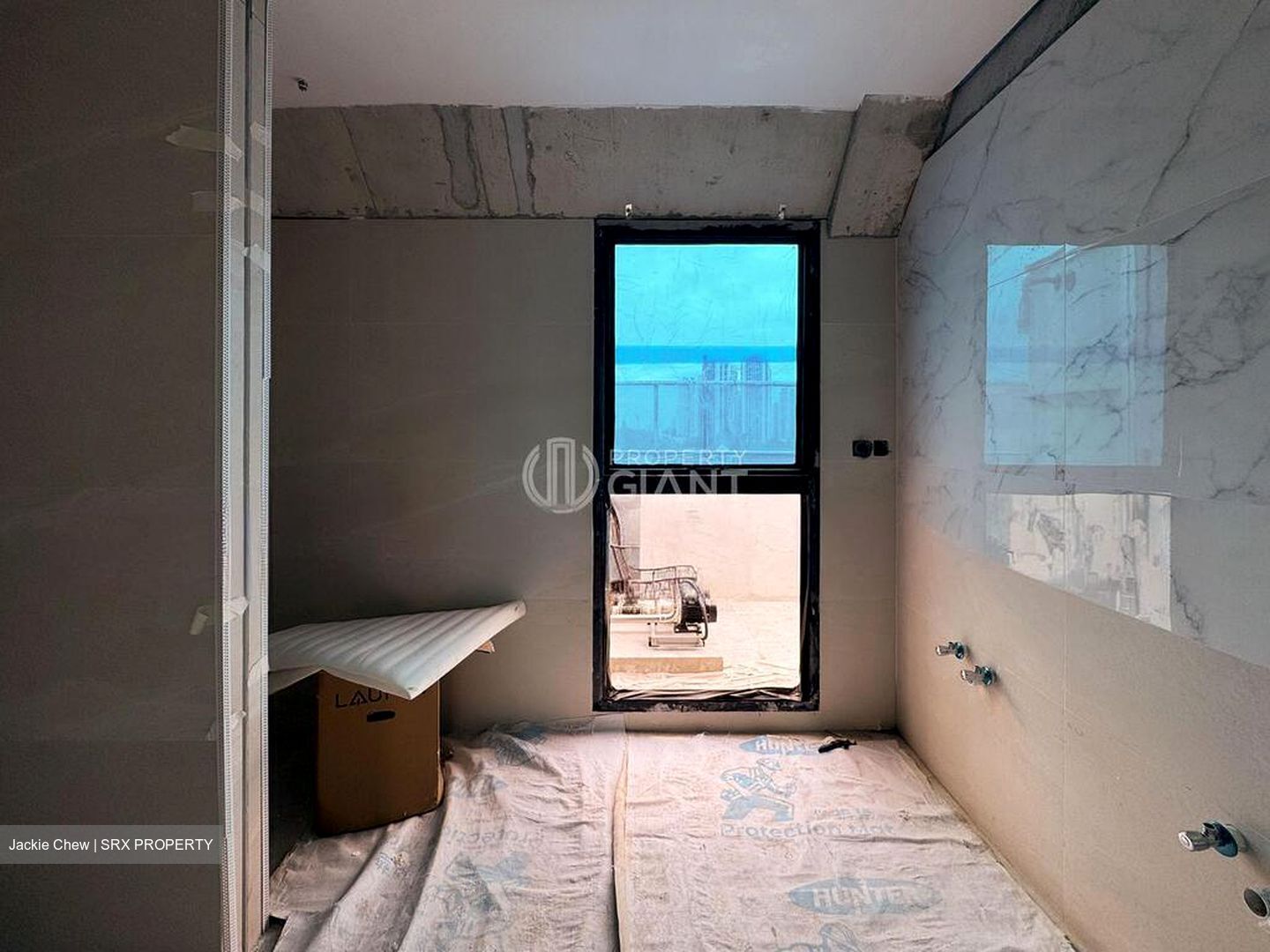 Jalan Pakis (D23), Semi-Detached #503680011